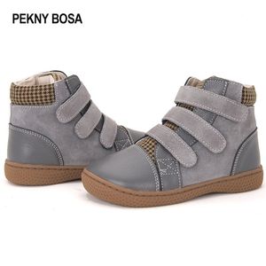 Pekny BOSA Marka Skórzane Buty Dziewczyny Buty Boso Buty Kostki Martin Buty Chłopcy Płaskie buty Rozmiar 25-35 LJ201027