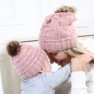 Free DHL 8 Colors INS Mother Baby Kids Boys Girls Hats Beanies Adults Winter Crochet Fur Poms Children Newborn Caps for 0-3 Years