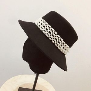 Skąpe brzeg kapelusze fibonacci zima wełna Feel Fedora Hat Women Backet Bowler Cloche Black Lady Chapeau Femme Pearl Ribbon Caps1