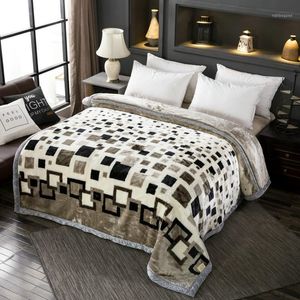 Blankets 1.5m*2m Double Thick Warm Blanket Flannel Super Soft For Bed Heavy Fluffy Throw Blankets1