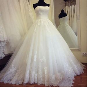 2020 New Vintage Lace Ball Gown Wedding Dresses with Tulle Appliques Beaded Cheap Plus Size Bridal Gowns QC1528