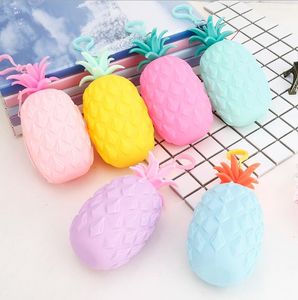 New type hanging candy color pineapple zero wallet Silicone hanging pineapple pocket zero wallet Waterproof fruit stereo zipper coin purse