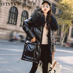 Kvinnor 90% Vit Duck Down Coat 2020 Vinterjacka Parkas Patent Läder Ljus Lös Real Mongolian Lamb Fur Collar Tjock Coat1