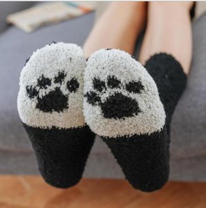 Moda suave 3d coral fleece Meias bonito agarra o gato Curto Meias dos desenhos animados Funny Animal Paw Sock Mulheres Macio distorcido grossas meias chinelo