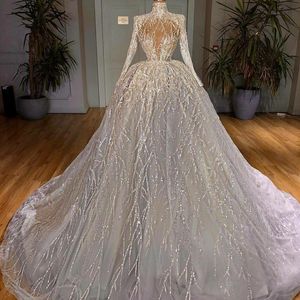 Una linea di paillettes lucenti abiti da sposa maniche lunghe che bordano personalizza abiti da sposa arabi Robes De Marie rabic