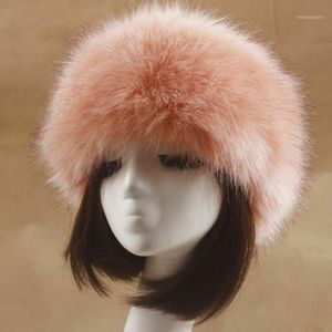Czapki do czapki/czaszki kobiety Rosjan gruba puszysta puszysta fałszywą futrzaną kapelusz na głowę zimowe czapki ucha