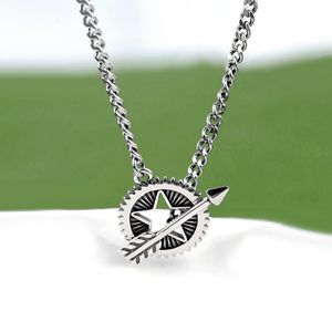 Fashion New Five-pointed Star Necklace Niche Sweet Romantic Hollow Star Arrow Pendant Necklace Female Clavicle Chain Q0531