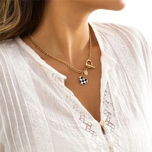 Retro Simple Love Heart Checkerboard Pendant Necklace for Women Collier Femme 2022 Lariat OT Buckle Chain Neck Jewelry