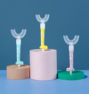 Baby Kinder Beißringe Gesundheitspflege Bürsten U-Form 360 Grad Gute Qualität Silikon Hand Mundreinigung Zahn für Junge Mädchen Alter 2-12T 3 Farben OPP-Paket