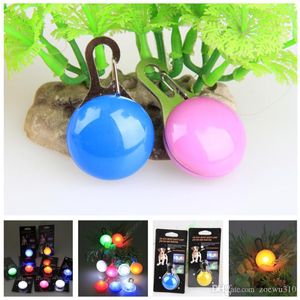 Pet LED Light Pendant Bell Dog Cat Collari illuminati impermeabili Sicurezza Night Walking Lights Pendenti per cani Collare lampeggiante WDH0983