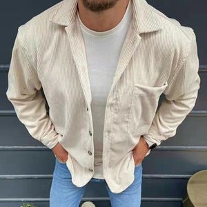 Męskie Kurtki Mężczyźni Casual Solid Ribbed Corduroy Płaszcz 2022 Wiosna Single Breasted Button Lapel Koszula Kurtka Moda Z Długim Rękawem Jesień Outer