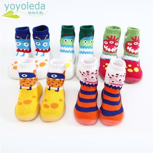 baby girls slippers anti-slip foot socks shoes kids cotton Keep warm floor socks with rubber sole boys cartoon home socks shoes LJ201104