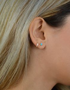 Delicati orecchini a bottone opale geometrico da 4 mm con bottone rotondo minimale semplice multi piercing dolce bottone in argento per gioielli da ragazza