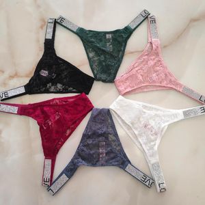Kvinnors Tränar Sexiga Kvinnor Rhinestone Låg Rise Underkläder Se igenom Lace Floral Underkläder High Cut Kvinna Bikini Underpanty vs Tanga