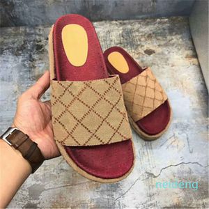 2022 slippers fashion Thick bottom designer Women Shoes Cartoon Alphabet lady Womens platform slide sandal Leather Heels letter High heel