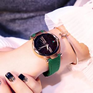 2021 orologi da donna di marca moda quadrata orologio da donna al quarzo braccialetto set quadrante verde semplice maglia in oro rosa orologi da donna di lusso dvgtfshfd