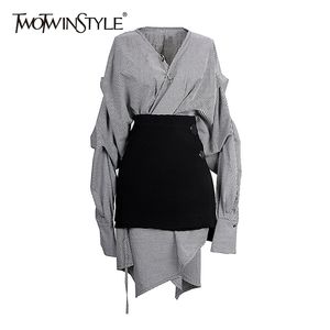 Twotwinstyle casual black two piece set women v neck långärmad houndstooth klänning hög midja mini kjolar slim kvinnor kostym 220302