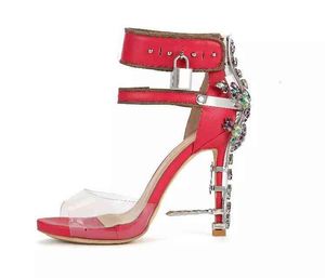 Bejeweled. großhandel-Metall Luxus High Heel Crystal Gladiator Sandalen Vorhängeschloss Bejeweled Knöchelband Sandale