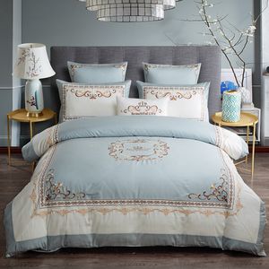 Luxo egípcio algodão chique coroa bordado tampa de edredão conjunto azul branco patchwork rainha king size conjunto de cama de cama conjunto T200706