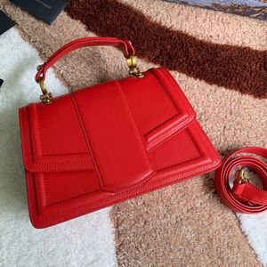 Borsa a tracolla Borse a tracolla Borsa a mano da donna Lettere di perle Materiale in pelle bovina Bottone a pressione nascosto Hardware Borsa con patta Portafoglio tasca interna con zip