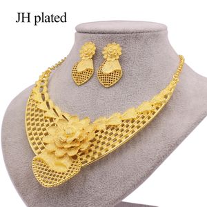 Wholesale african jewelery resale online - Jewelry sets new Dubai gold color ornament for women bridal necklace earrings African wedding wife party gifts jewelery set