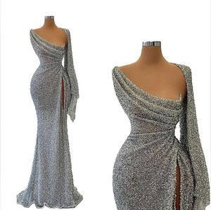 Silver Sequined Mermaid Evening Dresses Sexig One Shoulder Platser Prom Kappor Ruffles High Side Split Party Robe de Mariée Anpassad