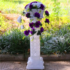 Upscale Wedding Decoration Props White Roman Column with Rose Flower Bouquet Set for Party Event Supplies