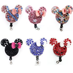 10 pçs/lote Fashion Key Rings Style Cute Mouse Head Animal Rhinestone Reretrátil Titular do Cartão Nurse Doctor Teacher Office Supply ID Working Accessories