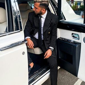 Formalny czarny pasek Męski Płaszcz Garnitury Custom Made Plus Size Business Best Man Kurtka Blazer 2 sztuki (kurtka + czarne spodnie)