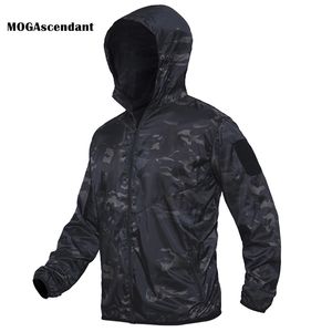 Mäns taktiska vattentäta bomberjacka sommar militär lättviktig armé manlig kamouflage mjukt skal Multicam Windbreakers Coats 201218