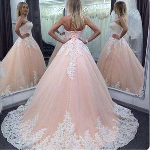 2021 Nowy Vintage Sexy Quinceanera Suknie Ball Suknia z różowymi koronkowymi aplikacjami Tulle Lace-up Sweet 16 Prom Suknie Vestidos de Quinceanera QC76