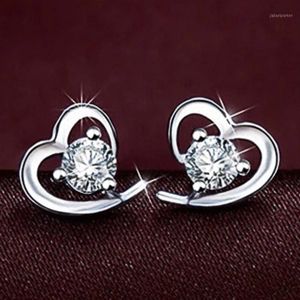 Stud goedkope goederen mode ingelegd zirkoon oorbellen voor vrouwen geometrische hartvormige fijne sieraden geschenken Groothandel1