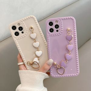 Korea 3D愛の心臓の金属のブレスレットの手首チェーン電話ケースiPhone 13 12 11 Pro最大XR 7 8 Plus Soft TPUカバー