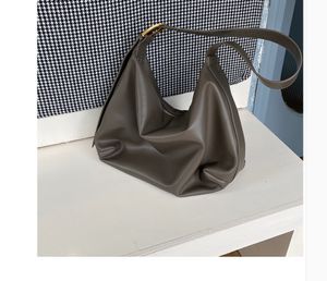 pu ladys soft SHOPPING shoulder bag big bags pu leather new female large-capacity messenger totes