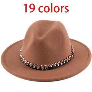 Cappelli da donna a tesa larga con fascia a catena dorata spessa con cintura Cappello classico in feltro beige Cappellini jazz da cowboy neri Cappelli da donna Fedora di lusso