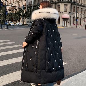 Wysokiej jakości kurtka zimowa Kobiety bawełniany wyściełany warstwę Kobiet X-Long Płaszcz z kapturem z futrem luźnym stylem Parka Korean 201110