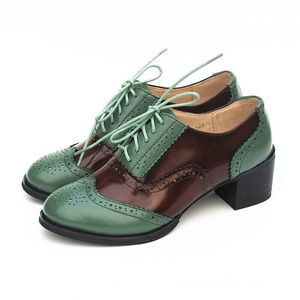 Klänning skor brittisk stil vintage blandade färger som säljer kvinnors äkta läder tjock häl vinge tips oxford för kvinnor1
