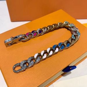 Collana da donna di moda Set di braccialetti per donna Uomo Bracciale avvolgente Bracciale in lega Slake Con fibbia in lega Coppia Gioielli naturali con scatola AA02