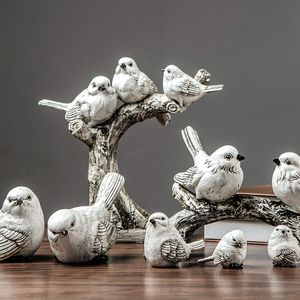 アメリカのレトロな樹脂の鳥の置物人工的な枝鳥動物モデルミニチュア工芸品の装飾品家の装飾アクセサリーT200710