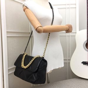 브랜드 클래식 디자이너 어깨 가방 핸드백 최고 품질 여성 패션 정품 가죽 디자이너 핸드백 여성 플랩 블랙 Crossbody 가방 13 색 캐비어 1688