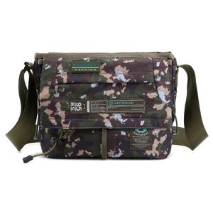 2020 Nya design Unisex Casual Shoulder Bag Trend Outdoor Travel Bag Men's Sports Messenger Bag Portfölj för män i butik