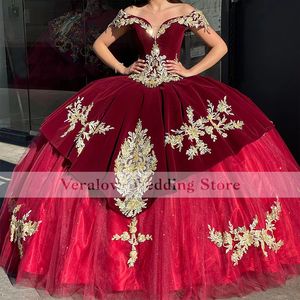 Red Velvet Quinceanera платье 2022 от плеча Sweet 16 PROMP PROME PRECTS Платье Открытые платья Vestidos de 15 Años XV Corset