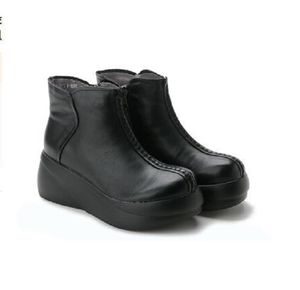 Buty damskie Zima Miękkie Sole Grube Bottoms Black Brown Wygodne damskie Krótkie Boot Oryginalne Skórzane Buty Rozmiar 35-40 02