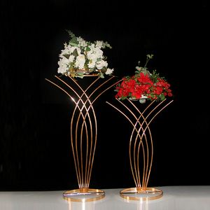 Candelabras Gold Stand Decoration Stoły urodzinowe Wazony Trąbki Do Kwiatu Ślubne Centerpieces Seniu653