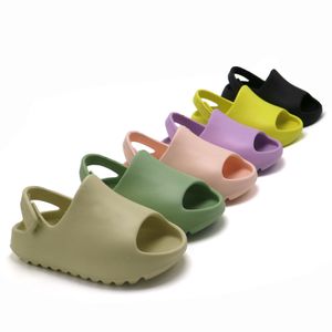 Wholesale slippers boys resale online - Kids Yeezies Slides Resin children toddlers Sandals slipper MXT Moon Gray Clay Mineral Blue Earth Brown black boys girls tainers slip on Outdoor slide slippers