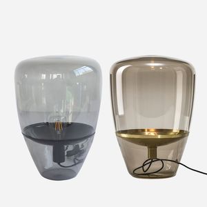 Modern matsal vardagsrum rökgrå glasbord lampa sängljus Nordisk kontorsballong glas skrivbordsljus