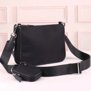 Grossist Canvas Cross Body väska män twin set handväska mode messenger bag klassisk väska vattentät canvas axelväska fallskärm tyg män