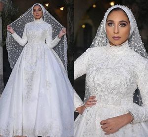Muslimska dubai arabiska en linje bröllopsklänningar med långa ärmar hög hals spets applikation pärlstav kyrkan brudklänningar turkiska kaftan marockanska vestidos de novia al8084