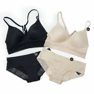 Deep V Sexy Smooth Soft Cup French Bra with Lace Blackless Bras without Stones Panty Set Underwear Women Lingerie 2020 New Y200708