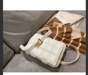 Designer-Fashion Style Crossbody Bag Shoulder Bags Handväska Äkta läder Bästsäljande Varma och populära stilar Designad för unga tjejer